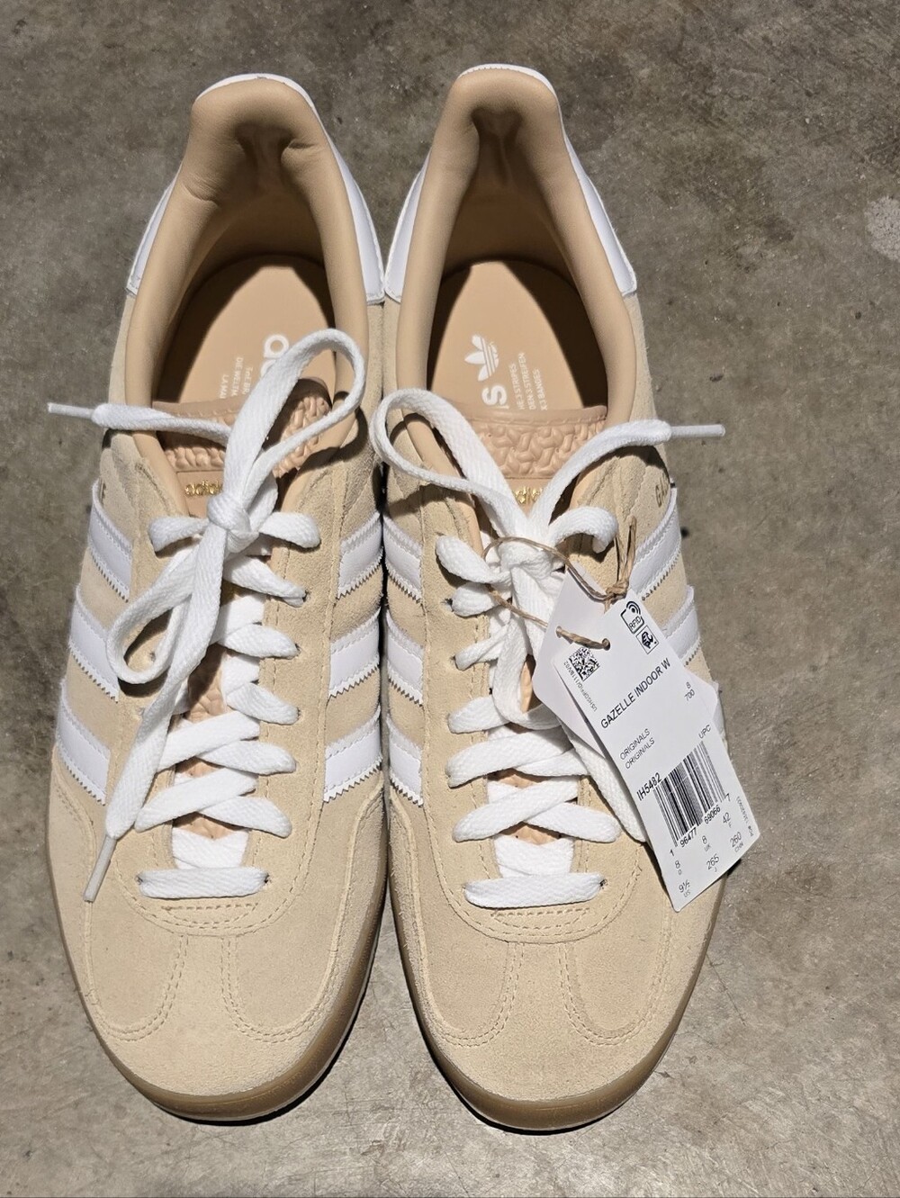 NWT Adidas Gazelle Suede Sneakers - Cream/White